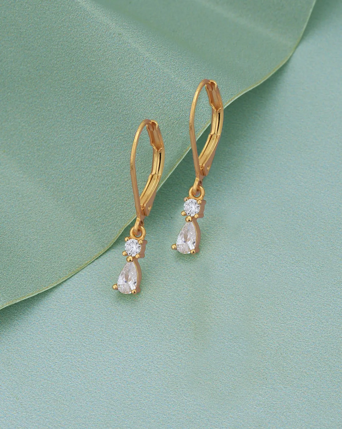 18kt Gold Plated Dangling Solitaire Drop Earring for women