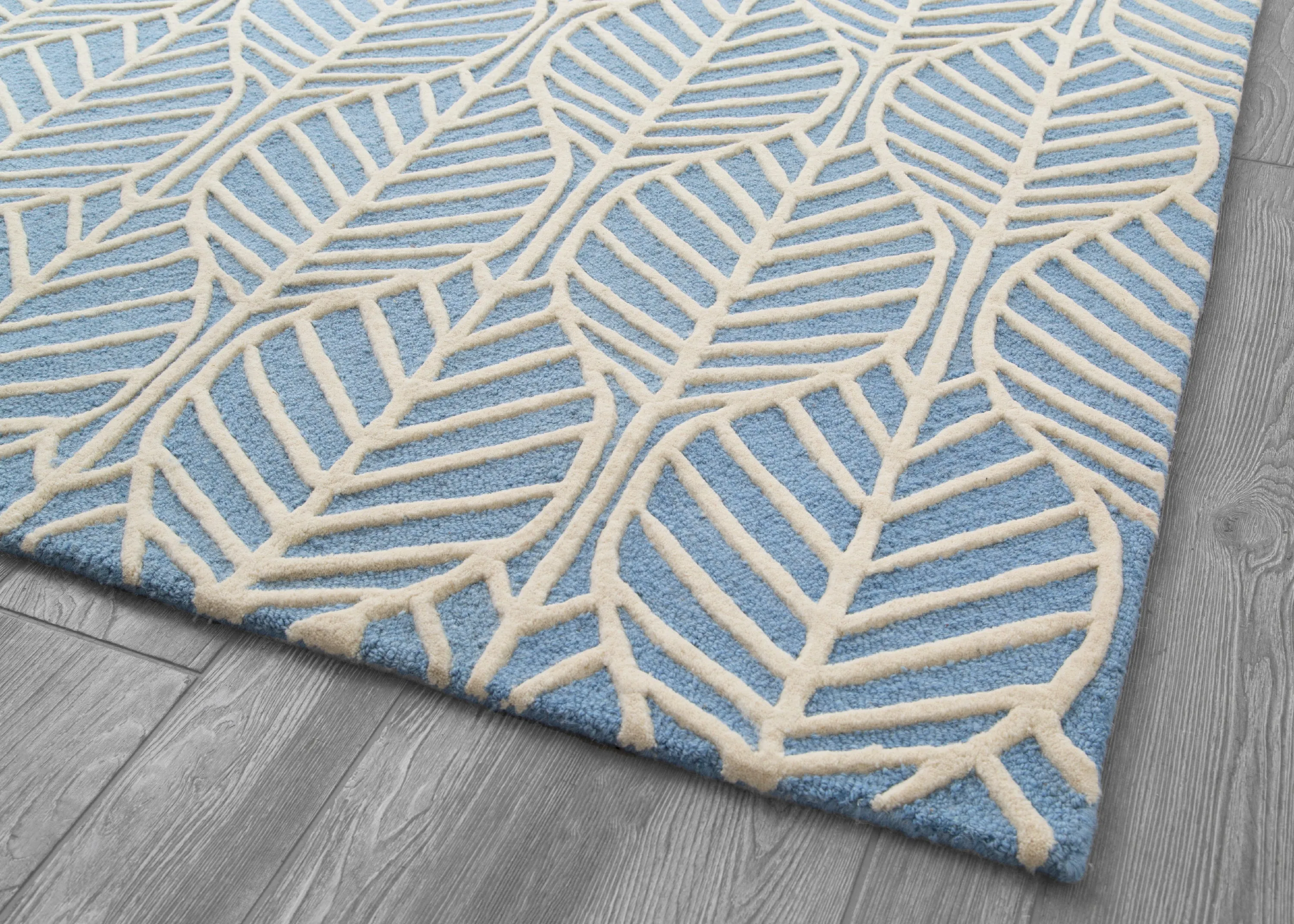 Blue Palm Hand-Tufted 100% Wool Area Rug 5x8