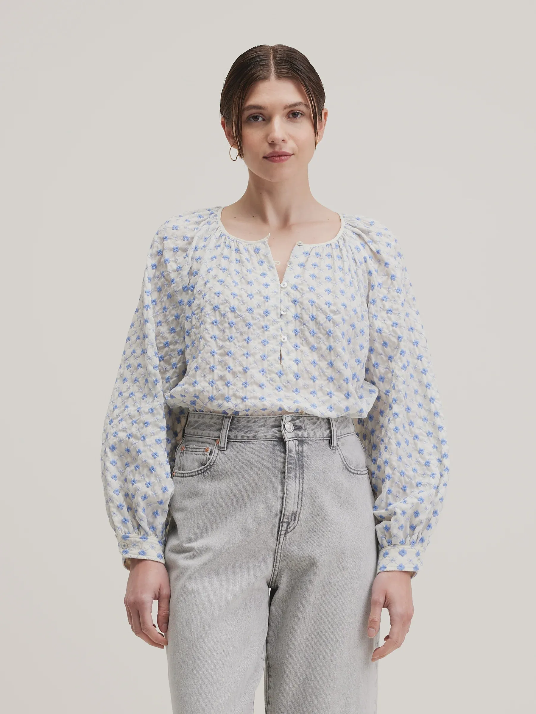 BR Haiti Blouse in White, Blue