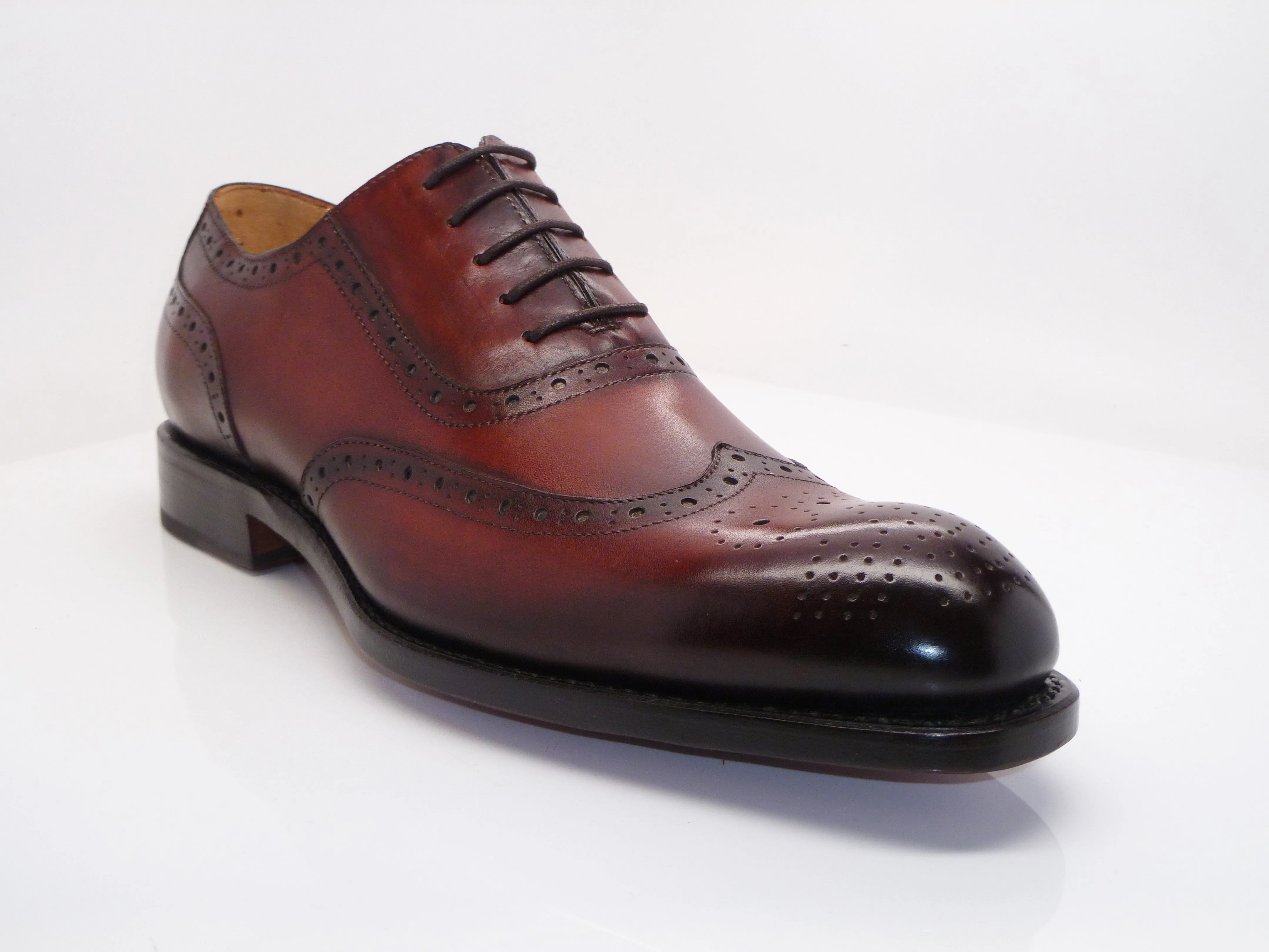 Burnished Calfskin Wingtip Oxford Mahogany