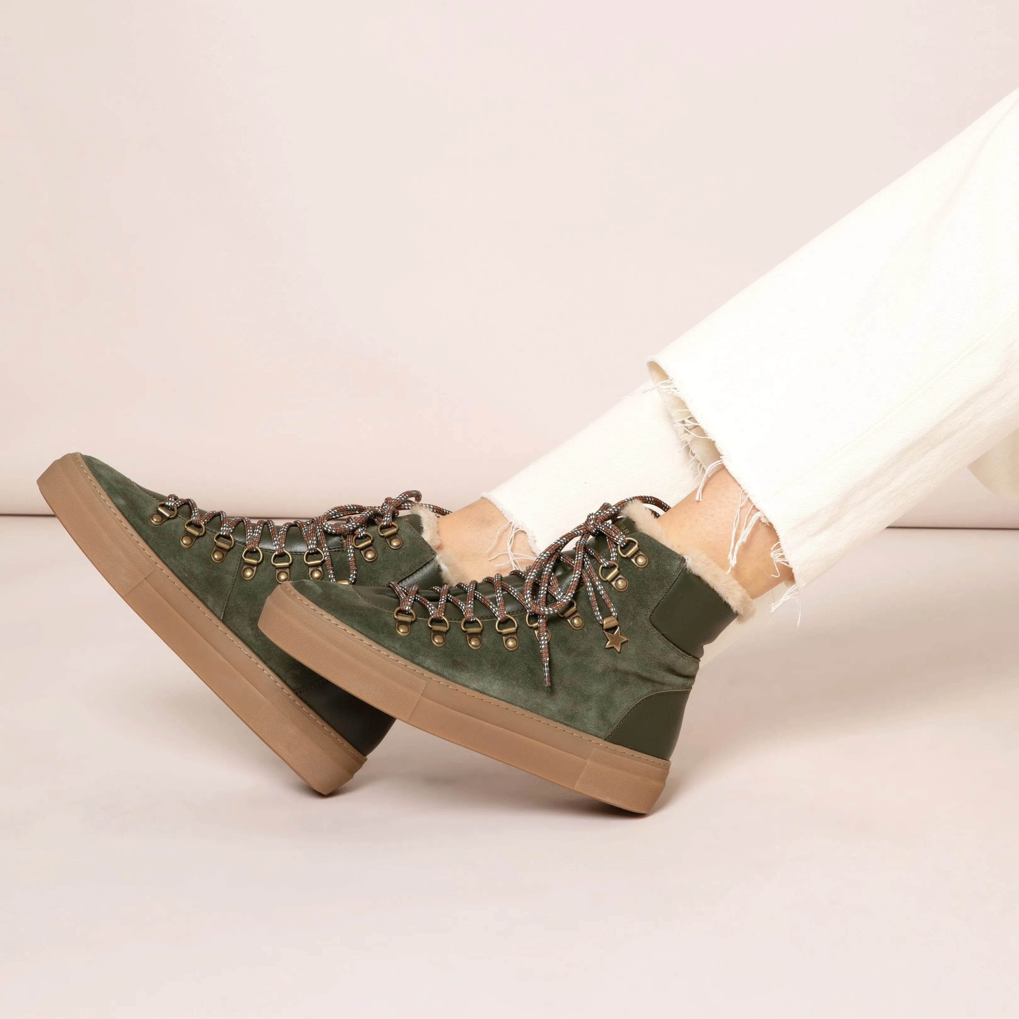 Camino: Khaki Suede And Shearling Boots