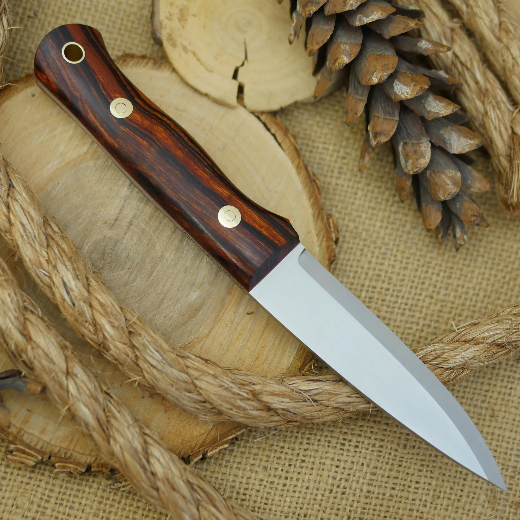 Classic: Ironwood & Red