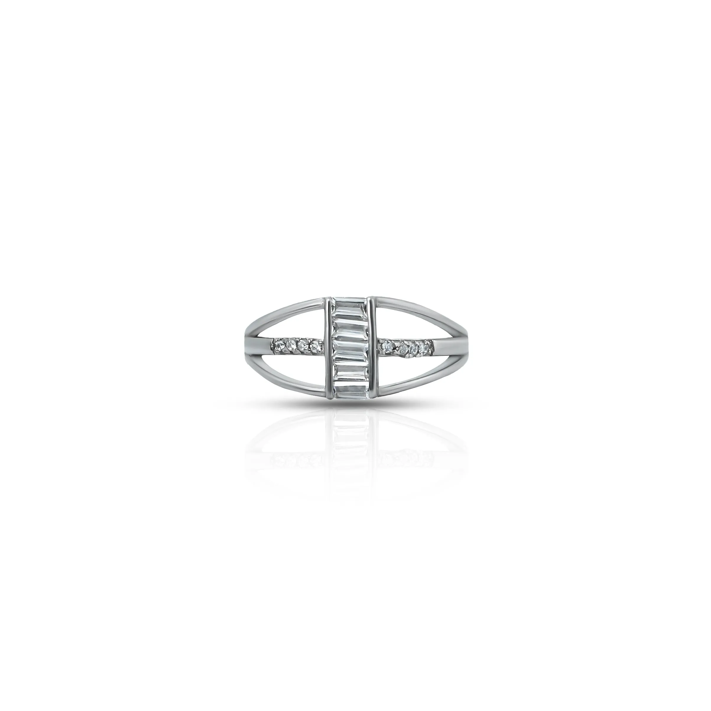 Elegant Silver Ring Featuring Vertical Baguette Crystals