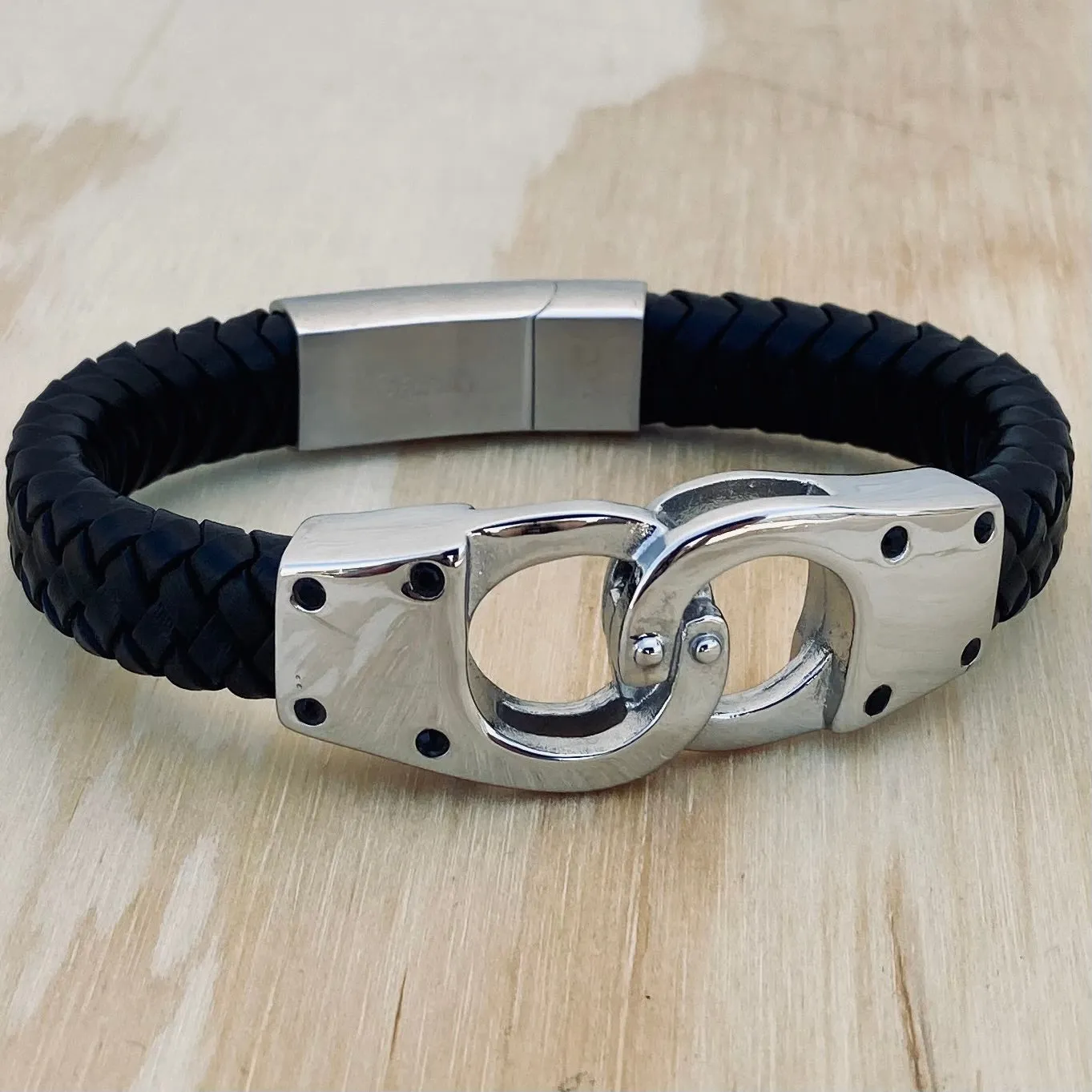Handcuff - Leather & Stainless Steel - Bracelet - B69