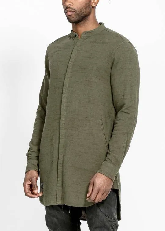 Konus Men's Long Mandarin Collar Shirt w/ Welt Pockets in Olive