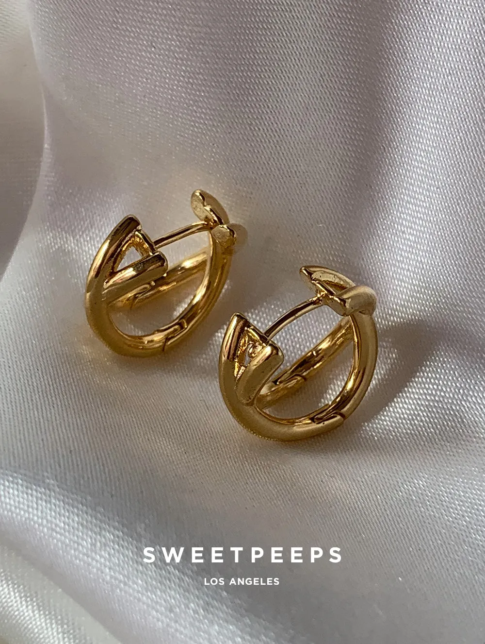 Minimal & Classic Hoops