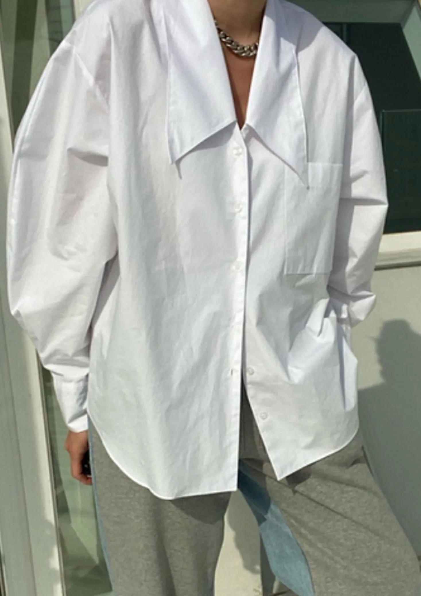 Oversized Low Collar Shirt in White