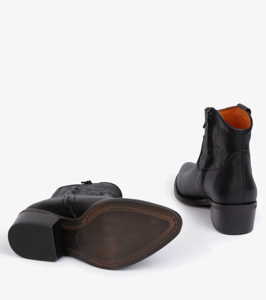 Penelope Chilvers Black Cassidy Boot