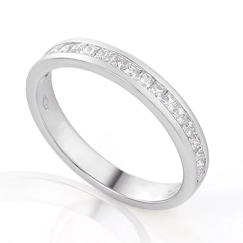 Princess channelsetting diamondring